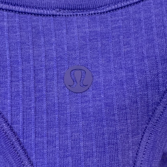 ❤️ Lululemon Ebb to Street Racerback Crop Tank Charged Indigo Size 6 NWT - Picture 3 of 6
